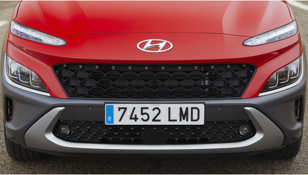 hyundai_kona_hybrid_974.jpg