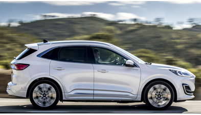 ford_kuga_vignale_plug-in_hybrid_2_02a001fd0d4a08fd.jpg