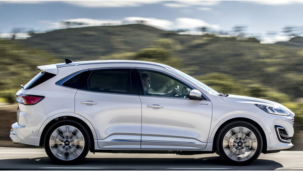 ford_kuga_vignale_plug-in_hybrid_2_02a001fd0d4a08fd.jpg