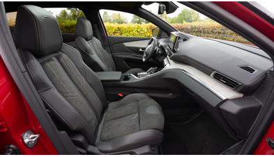 peugeot_3008_gt_305.jpg