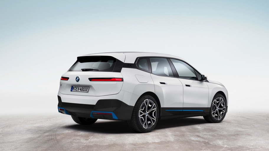 BMW İX