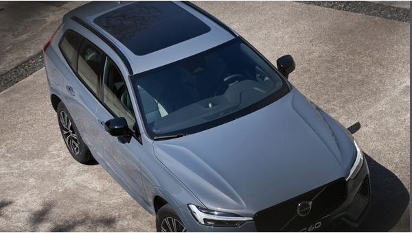 volvo_xc60_b5_awd_r-design_42_027800a907550587.jpg
