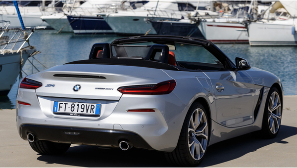 bmw_z4_sdrive20i_3_026401530ce108b4.jpg
