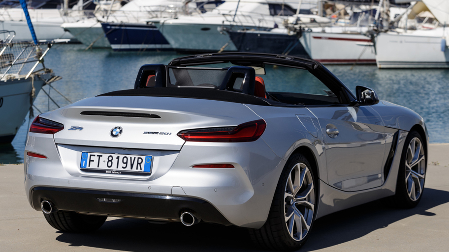 bmw_z4_sdrive20i_3_026401530ce108b4.jpg