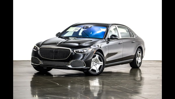 Mercedes-Benz Maybach Sedan