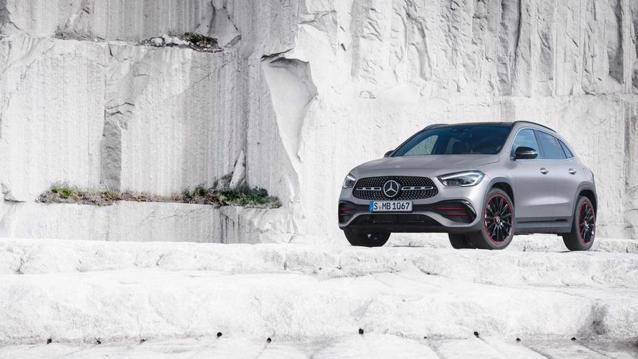 mercedes-gla (1).jpg