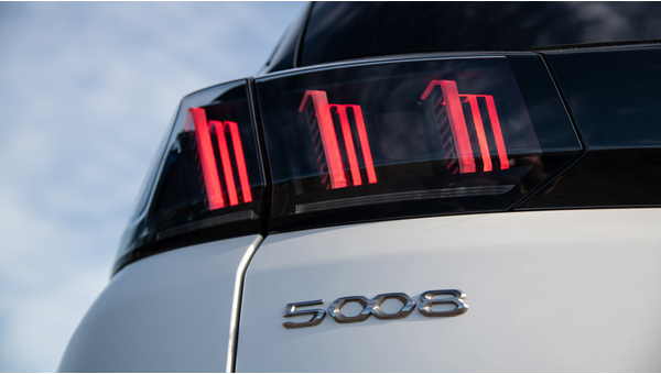 peugeot_5008_gt_366.jpg