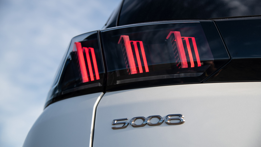 peugeot_5008_gt_366.jpg