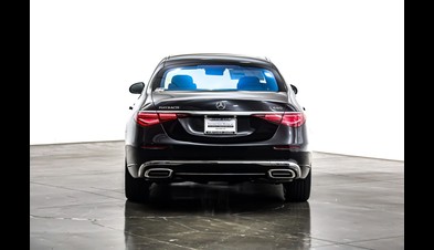Mercedes-Benz Maybach Sedan