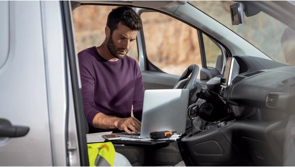 peugeot-partner-van (2).png