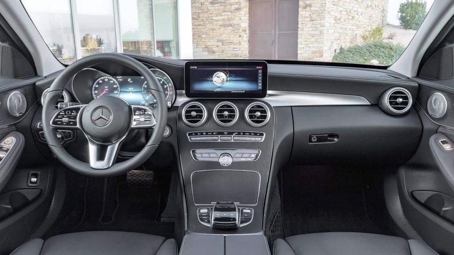 mercedes-c-serisi-sedan (2).jpg