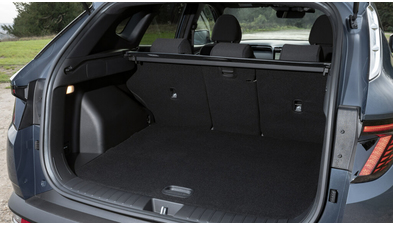 hyundai_tucson_hybrid_469.jpg