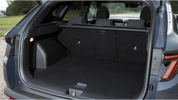 hyundai_tucson_hybrid_469.jpg