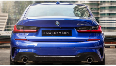 bmw_330e_m_sport_140_03bf03ea10170bb8.jpg
