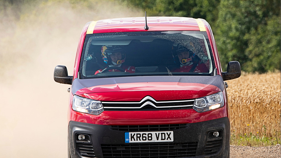 citroen_berlingo_van_555_02e8020910440c37.jpg
