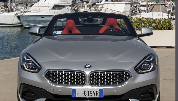 bmw_z4_sdrive20i_48_044104f9082e063a.jpg