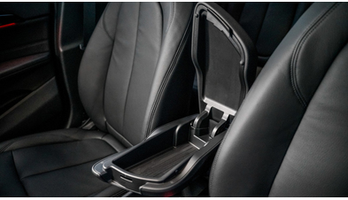 bmw_x1_sdrive18i_574.jpg