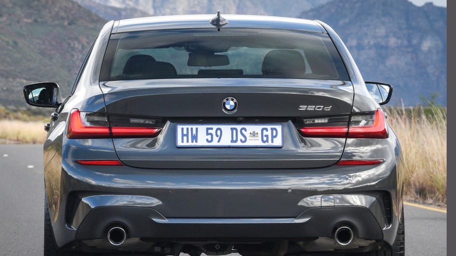 bmw_320d_m_sport_96_0539034a08d006c0.jpg