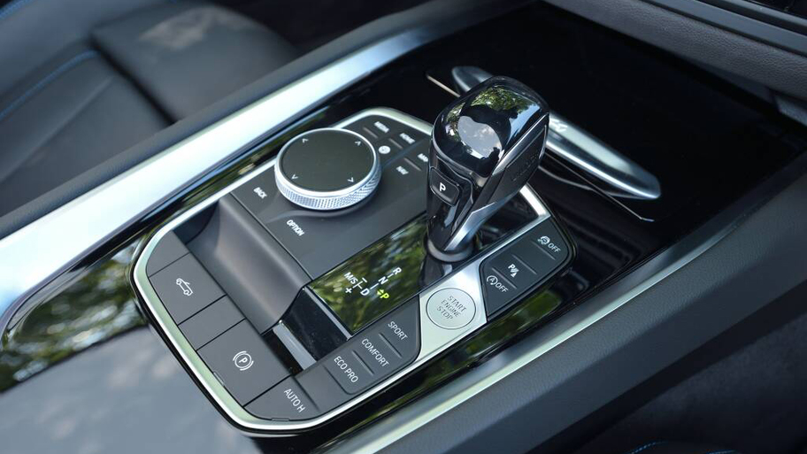 bmw_z4_sdrive20i_m_sport_98.jpg