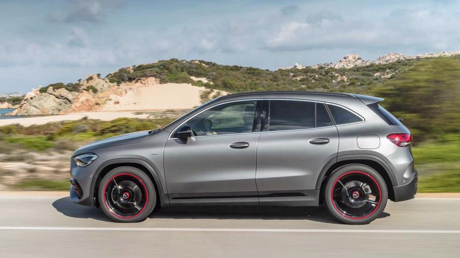 mercedes-gla (2).jpg