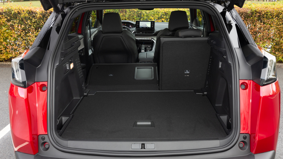 peugeot_3008_gt_38.jpg