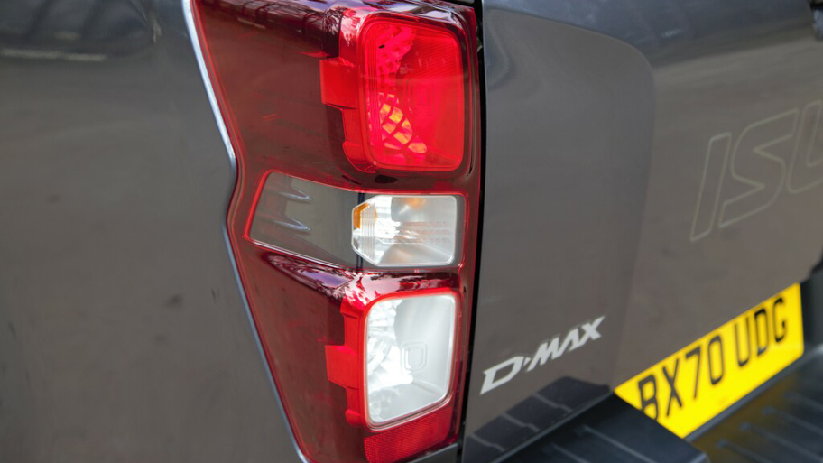 isuzu_d-max_utility_double_cab_28.jpg