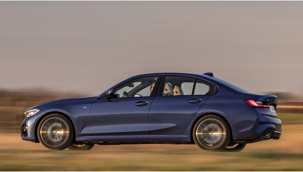 bmw_320d_m_sport_xdrive_23_0603074a0b83085b.jpg