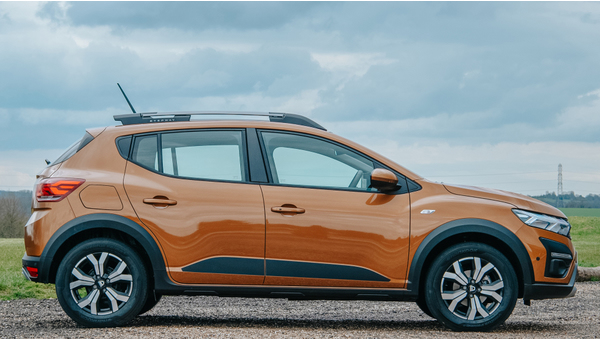 dacia_sandero_stepway_668_05f8036a0bd80817.jpg