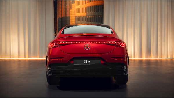 Mercedes-Benz CLA Serisi Sedan