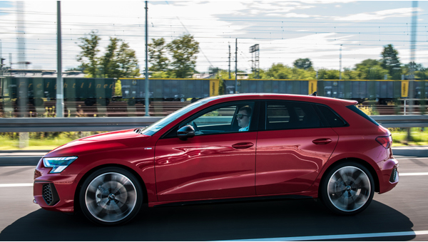 audi_a3_sportback_35_tfsi_s_line_25_004f00040ac10781.jpg