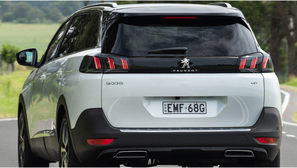 peugeot_5008_gt_342_032e02b90b870884.jpg