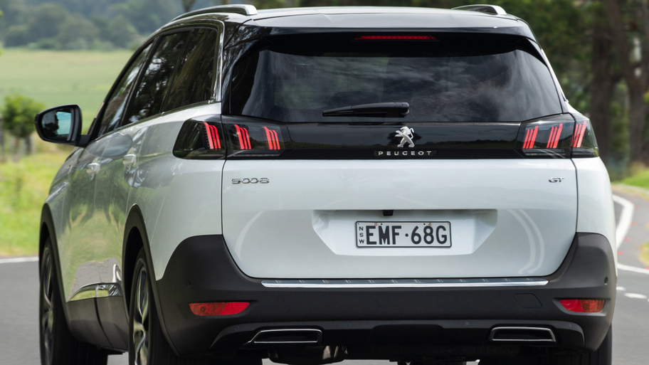 peugeot_5008_gt_342_032e02b90b870884.jpg