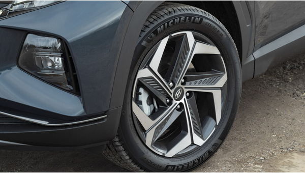hyundai_tucson_hybrid_82.jpg
