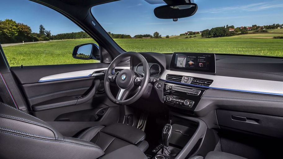BMW X1 İç Tasarım (5).jpg